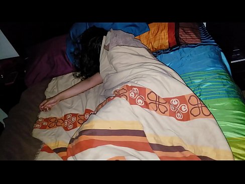 ❤️ Nevlastný syn nadáva svojej mladej nevlastnej matke, zatiaľ čo ona spí. ️❌ Anal video na sk.porn-93.ru ❌